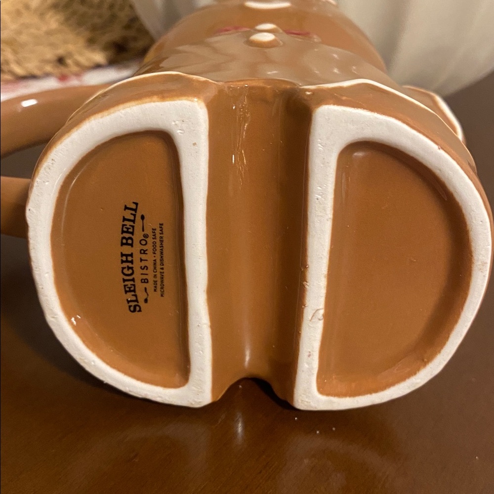 Gingerbread Mug - Picture 3 of 3